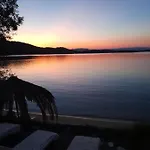House Onar Διάπορος